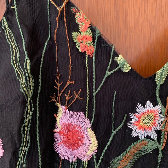 Ali & Jay Treat Yourself Embroidered Minidress - Picture 5 of 5